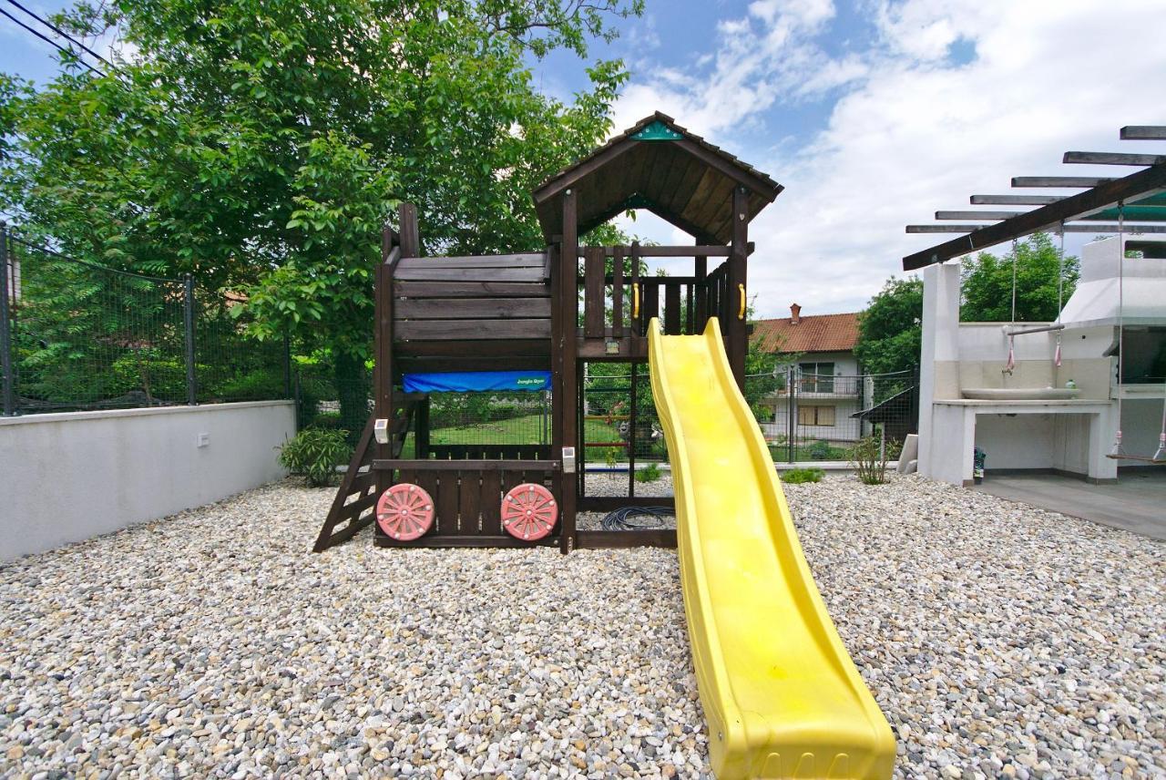 Holiday House With Pool Čavle Exterior foto